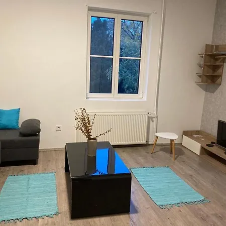 Center Superb Inside 3 Bedroom+living Apartament